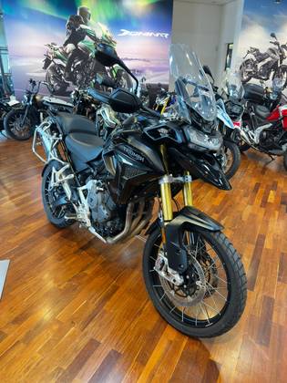 TRIUMPH TIGER 1200 BLACK EDITION 